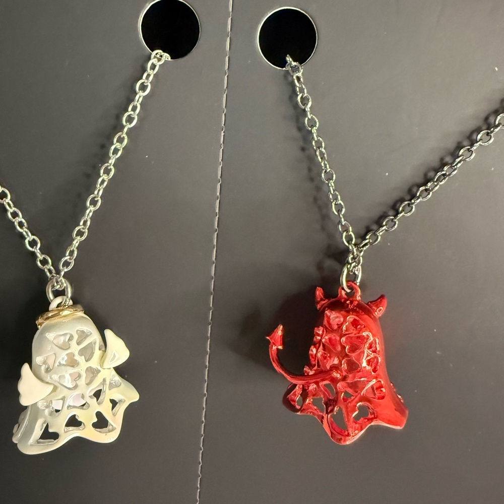 😇😈Betsey Johnson White & Red Ghost Best Friends Angel and Devil Necklace Set - Picture 2 of 3